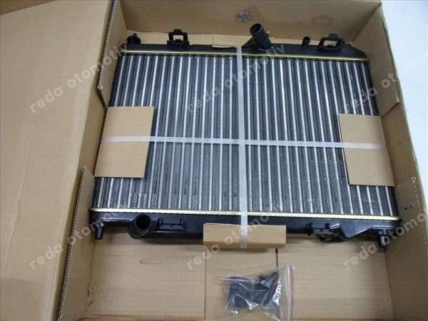 Ford Fiesta Dizel Motor Su Radyatörü 8V51-8005-D YS YP (DA120)