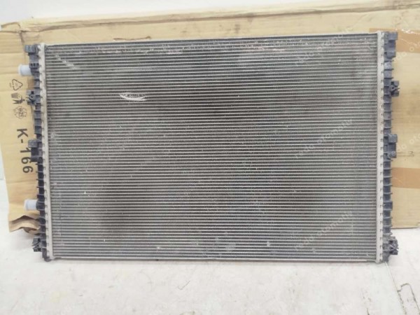 Audi A6 A7 Q7 Motor Su Radyatörü 4M0145804AA CP HP (DC120)