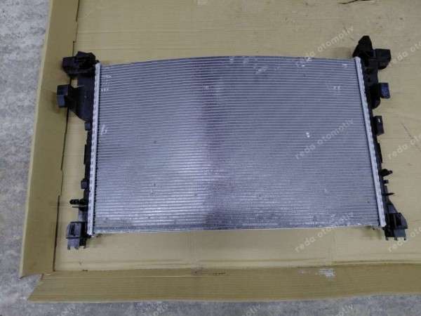 Renault Trafic 3 1.6 R9M Motor Su Radyatörü 214104966R YP HP (DE120)