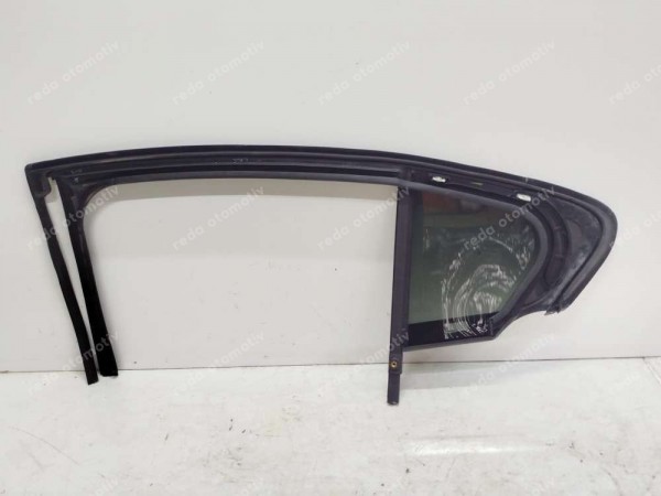Ford Focus 4 Sağ Arka Kapı Kelebek Camı Kılavuz JX7B-A25824-C CP (KA120)
