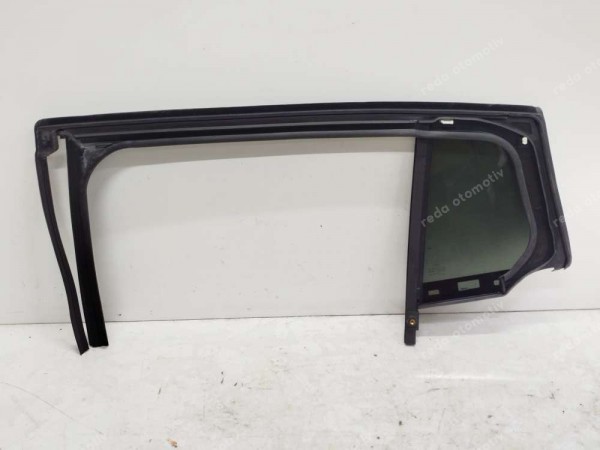 Ford Focus 4 Sağ Arka Kapı Kelebek Camı Kılavuz Nikelaj JX7B-N25825-D CP (KC120)