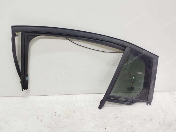 Ford Focus 4 Sol Arka Kapı Kelebek Camı Kılavuz JX7B-N25824-C CP (KD120)