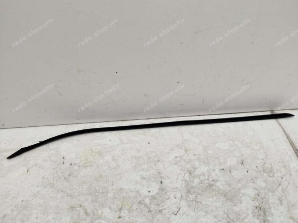 Ford C-Max Ön Cam Çıtası Sol Kaplaması AM51-R03195 CP (KG120)