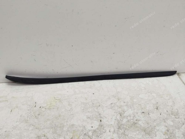 Ford Focus 3 Ön Cam Çıtası Sol Kaplama BM51-A03195 CP HP (KG120)