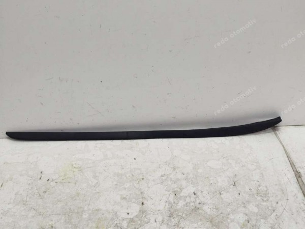 Ford Focus 3 Ön Cam Çıtası Sağ Kaplama BM51-A03194 CP HP (KG120)