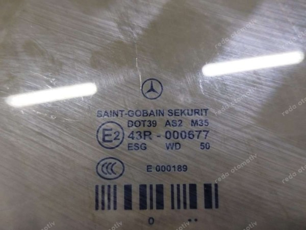 Mercedes Benz E350 E400 W212 Sağ Ön Kapı Camı A2127251410 CP (LB130)