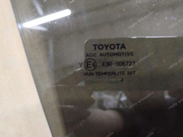 Toyota Yaris Cross Sol Arka Cam 68104-0D021 SP (LB140)