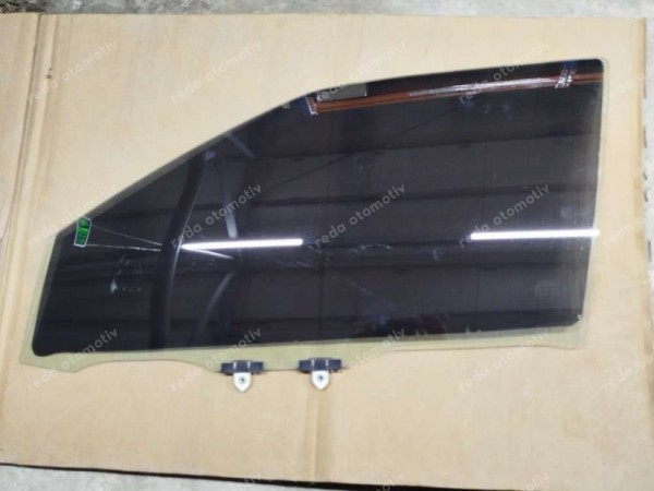 Toyota Yaris Cross Sol Ön Kapı Camı 68102-0D011 SP (LA142)