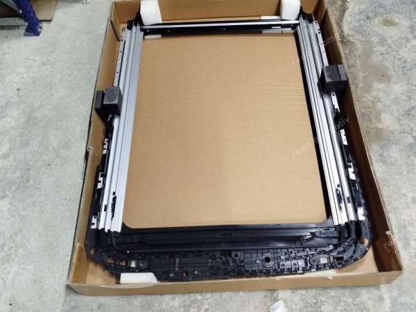 Renault Clio 3 Açılır Tavan Şasesi Sunroof 7701209952 YP (LA150)