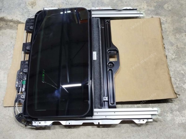 Hyundai Staria Sunroof Ön Cam Şase Perde Komple 61600-CG000YGU SP HP (LC130)