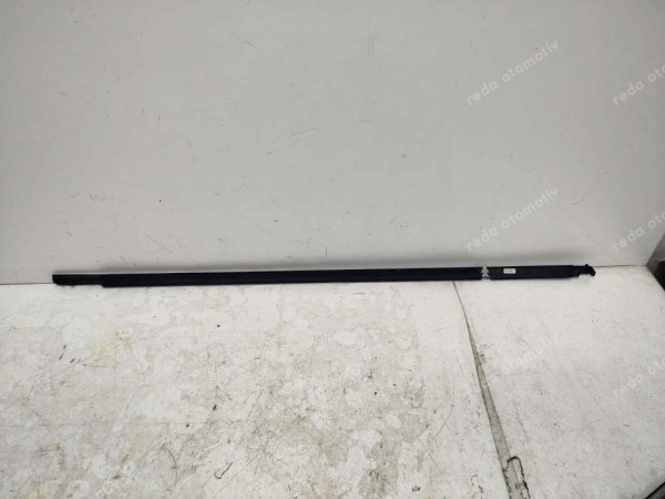 Ford Focus 4 18> Sol Ön Cam Dış Sıyırıcı Fitil (Nikelaj) D1M1B CP (KF125)