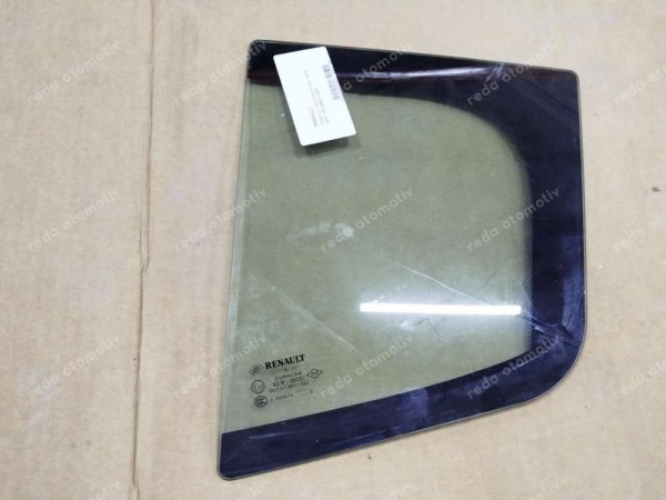Renault Megane 3 Sol Arka Sabit Kelebek Camı 822210006R CP (LC121)