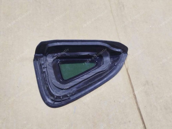 Renault Clio 4 Sol Arka Kelebek Küstod Camı 833067947R CP (LC121)