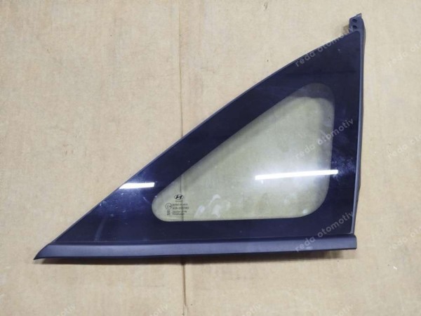 Hyundai Tucson Sağ Arka Kelebek Küstod Camı 87820-N7000 SP (LC122)