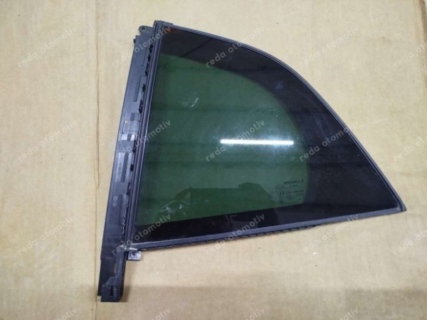 Renault Megane 4 Sol Arka Kelebek Camı 822212304R SP (LC122)