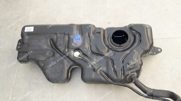 Renault Clio 5 Yakıt Deposu 172037630R 172012038R SP (FAA130)