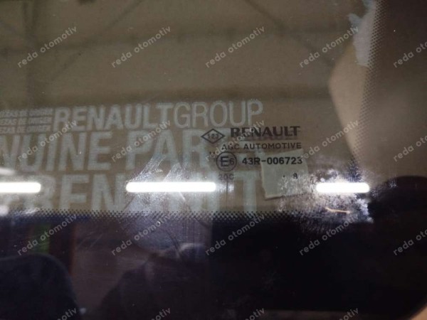 Dacia Duster Sağ Arka Kelebek Küstod Camı 833063508R YP (LA100)