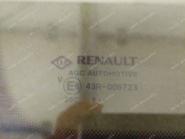 Dacia Duster Sol Arka Kelebek Küstod Camı 833070057R YP (LA100)