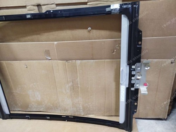 Toyota Yaris Cross Sunroof Açılır Tavan Perdesi Şasesşi 63306-K0010 SP (MB141)