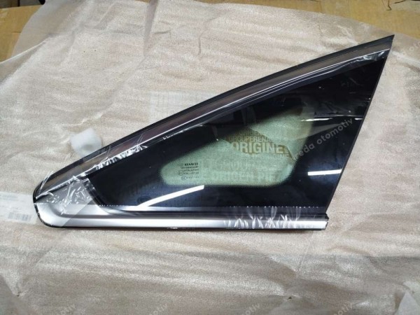 Renault Talisman Sağ Arka Kelebek Küstod Camı 833068004R YP (MA142)