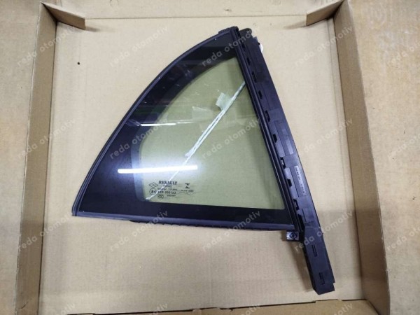 Renault Megane 4 Sağ Arka Kelebek Küstod Camı 822209285R YP (MA141)