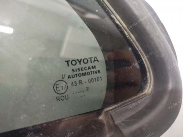 Toyota Yaris Cross Sol Arka Kelebek Camı 68012-0D021 SP (LC125)
