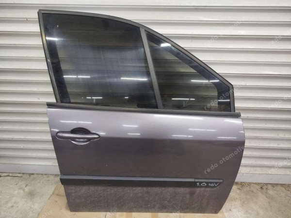 Renault Scenic 2 Sağ Ön Kapı Dolu SP (İD110)