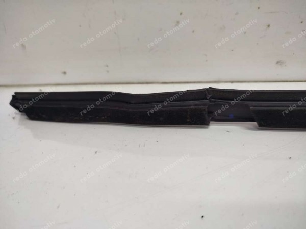 Renault Clio 5 Sol Ön Cam Dış Sıyırıcı Fitili 808219896R SP HP (BF120)