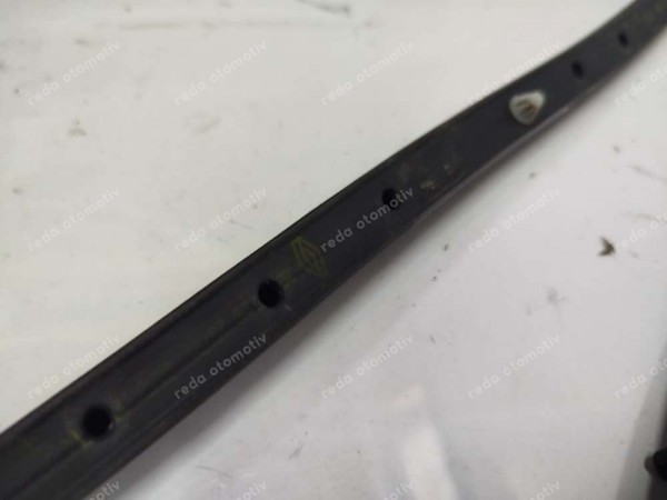 Renault Clio 5 Sol Ön Kapı Çevre Fitili Toz Lastiği 808311727R SP (BF120)