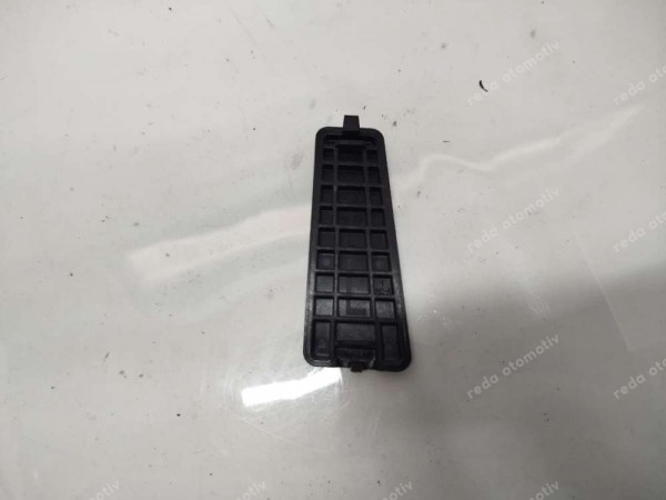 Renault Clio 5 Sol Ön Kapı Kilit Tapası 808962204R SP (FC121)