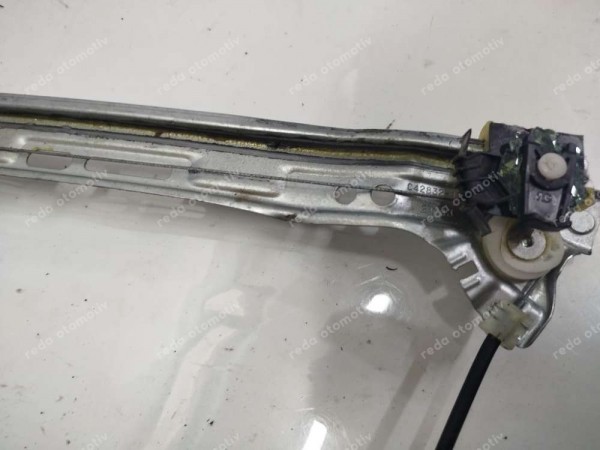 Renault Megane 4 Sağ Ön Cam Krikosu Motoru 807208314R SP HP (İG121)
