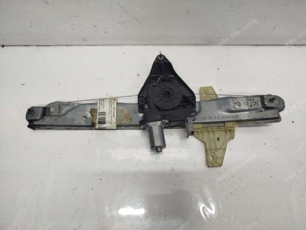 Renault Taliant Sandero Sol Ön Cam Krikosu Motoru 807210484R SP (İG133)
