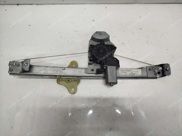 Renault Clio 4 Sağ Ön Cam Krikosu Motoru 807205569R CP (İH131)