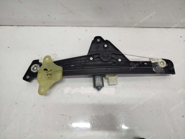 Renault Clio 5 Sağ Ön Cam Krikosu Motoru 807201776R SP (İH133)