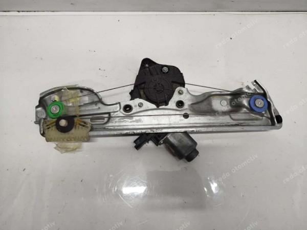 Renault Megane 4 Sol Arka Cam Krikosu Motoru 827218403R CP (İG142)