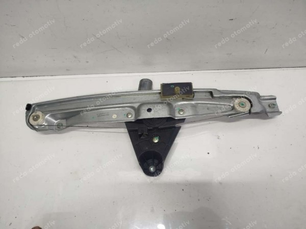 Dacia Sandero 3 Sol Arka Cam Krikosu Motoru 827211834R CP (İG143)
