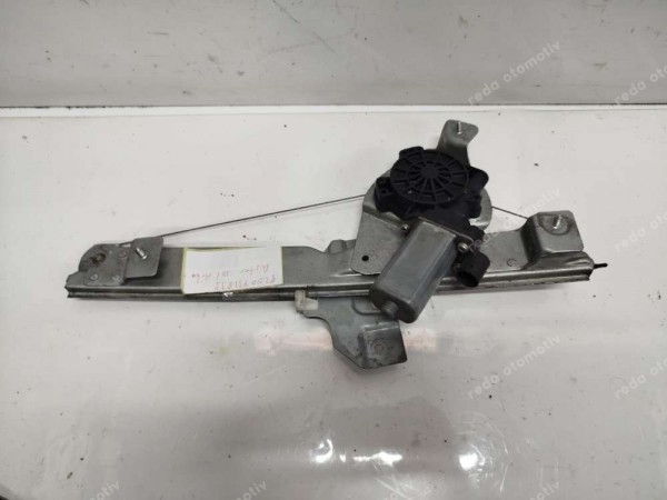 Dacia Duster Sandero Sol Arka Cam Krikosu Motoru 8200733833 CP (İG143)