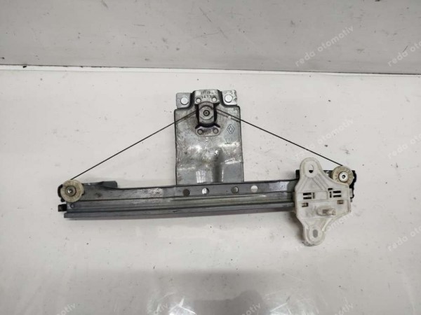 Renault Clio 4 Sağ Arka Cam Krikosu Motoru 827003722R CP (İH140)
