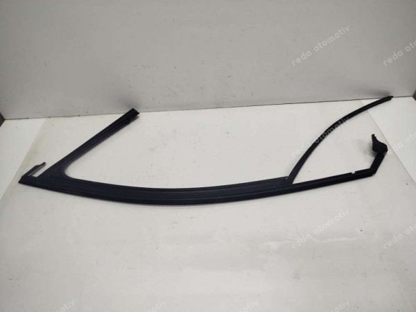 Renault Clio 5 Sağ Ön Cam Fitili Krom 803306847R SP (BE120)