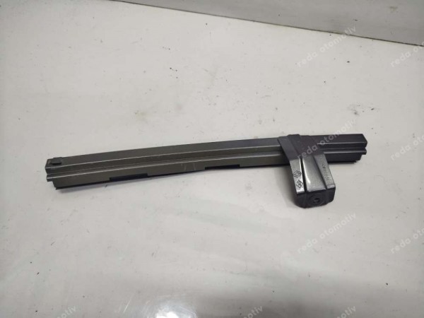 Renault Clio 5 Sağ Ön Cam Krikosu Rayı 801C08615R SP HP (BF120)