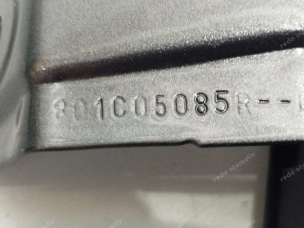 Renault Clio 5 Sağ Ön Cam Krikosu Rayı 801C08615R SP HP (BF120)
