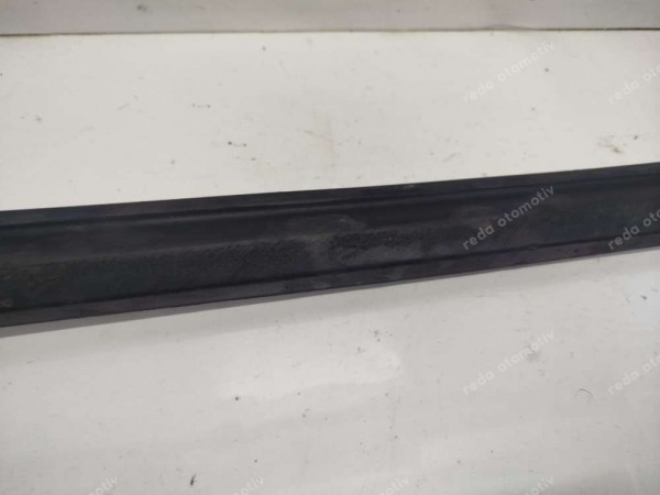 Renault Clio 5 Sağ Ön Kapı Bandı Çıtası 801866756R CP HP (BF120)