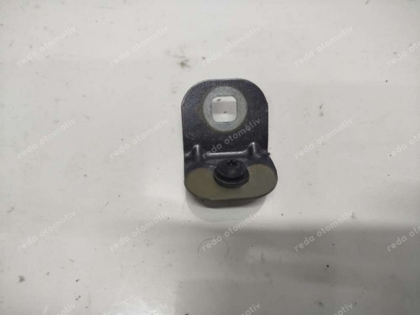 Renault Clio 5 Sol Ön Çamurluk Tutucu Bağlantı Braketi 631400565R SP (BF120)