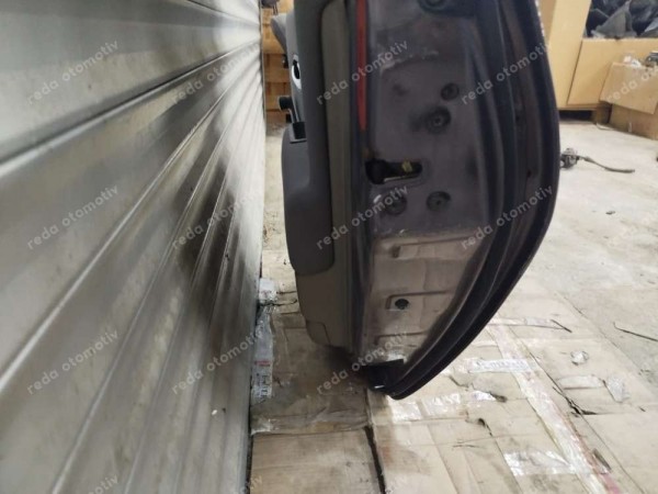 Renault Scenic  2 Sağ Arka Kapı XXX5848915145 SP HP (İD110)