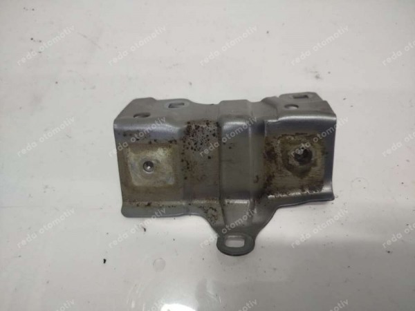 Renault Clio 5 Sol Ön Çamurluk Bahlantı Braketi 663514389R SP (EB120)