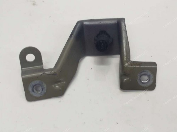 Renault Clio 5 Sol Ön Çamurluk Bağlantı Braketi 631437592R 631432376R SP (EB120)