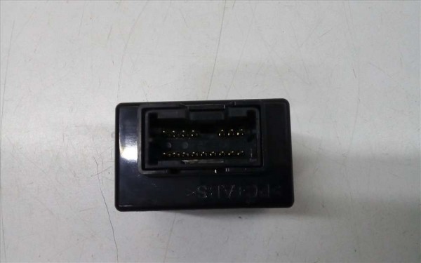 Hyundai İ20 AUX USB Giriş Ünitesi 96120-C7000 CP [D-E-120]