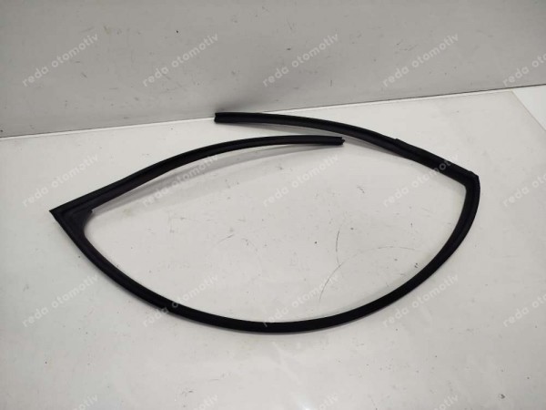 Hyundai Bayon İ20 Sol Ön Kapı Cam Fitili Kızağı 82530Q0000 SP YP (BE120)