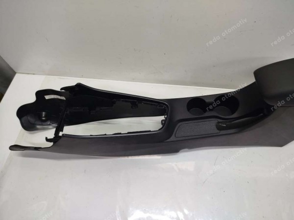 Hyundai Bayon İ20 Orta Konsol Koldayama Komple 84611-Q0000NNB SP YP
