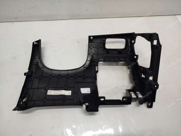 Hyundai Bayon Torpido Sol Alt Kaplama Bakaliti 84750-Q0AA0NNB SP YP (BB120)